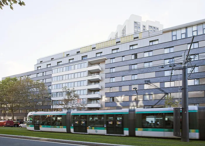 Sejours & Affaires Paris-Davout Aparthotel